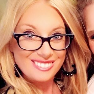 Meet your Posher, Leairra